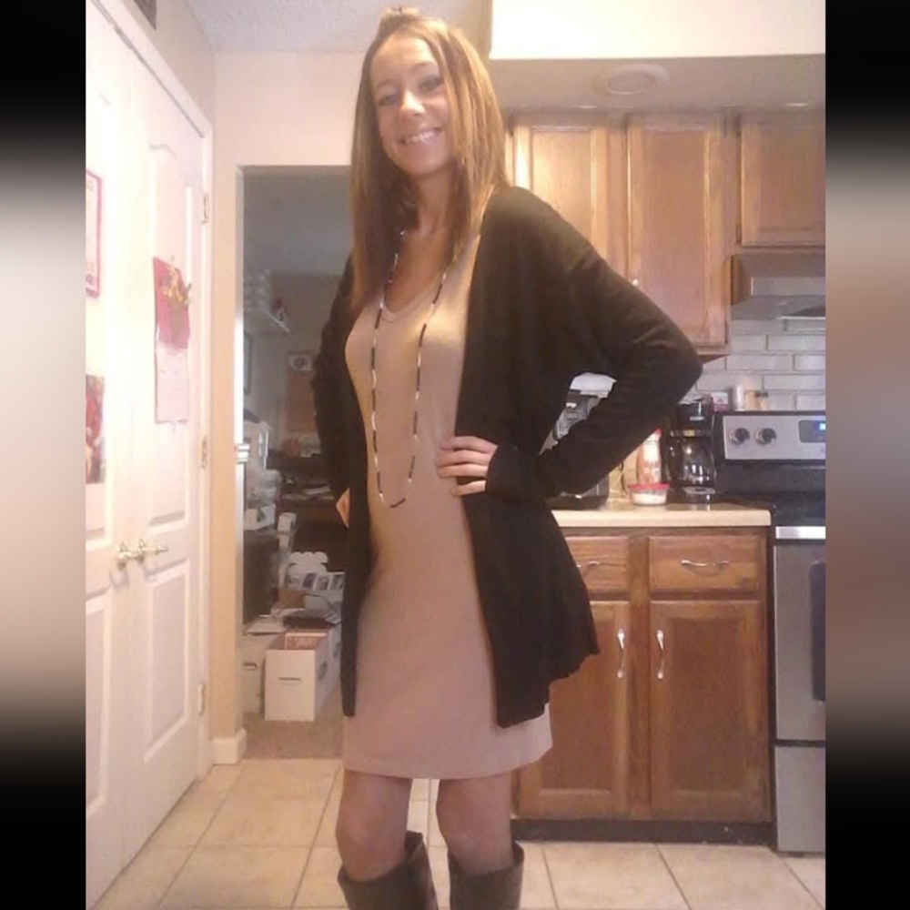 Meet your Posher, Alicia